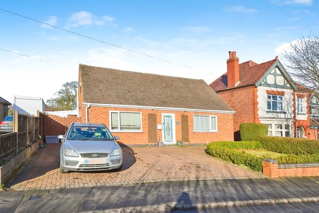 Thumbnail Detached bungalow for sale in Hillside Road, Linton, Swadlincote