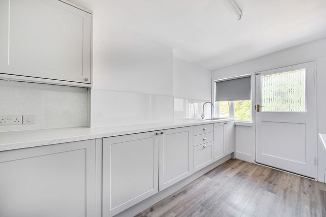 78a Wey Hill, Haslemere photo 3