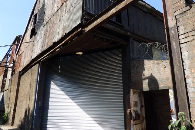 Thumbnail Warehouse to let in Albion Parade, Canal Basin, Gravesend