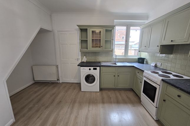 4, Charlton Villas, Hull photo 3