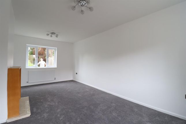 Thumbnail Terraced house to rent in Maysent Avenue, Braintree