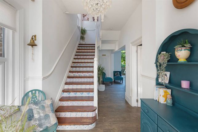 82, Westgate Bay Avenue, Westgate-on-Sea photo 3