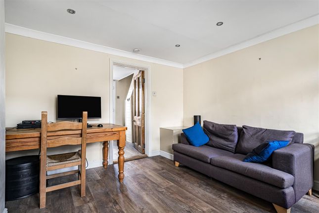 2, Station Road, Saffron Walden photo 4