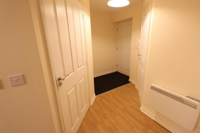 Flat to rent in Kenneth Close, Prescot