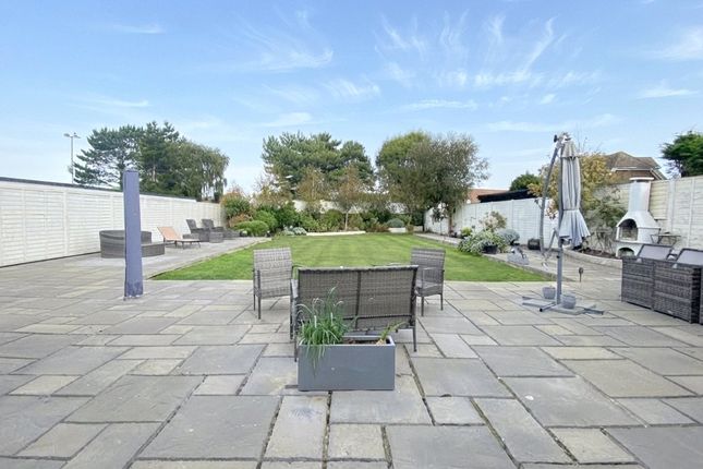 Chay House, Lancing photo 4