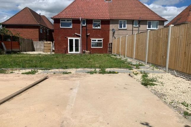 29, Searston Avenue, CHESTERFIELD photo 2