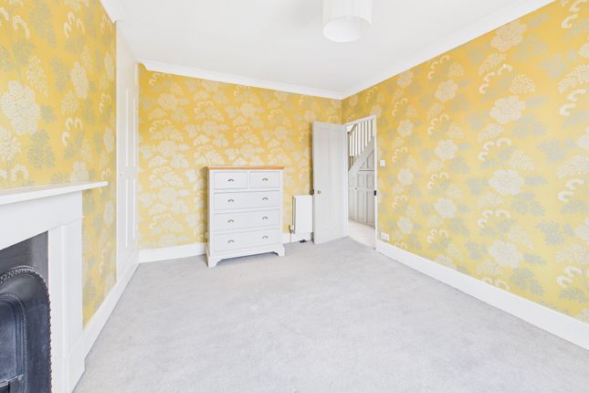 Cam02545G0-Pr0486-Still042