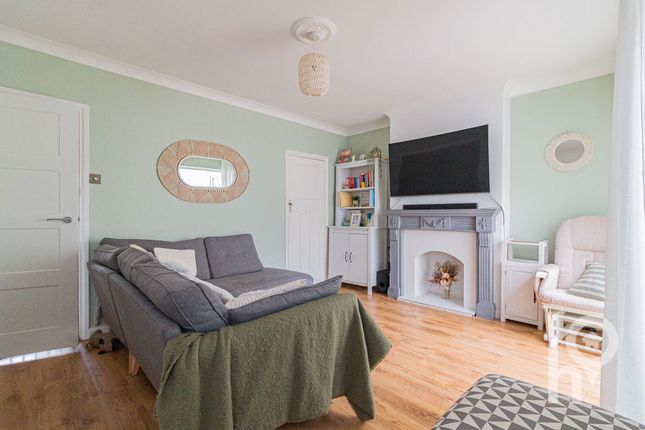 10, Harps Avenue, Sheerness photo 4
