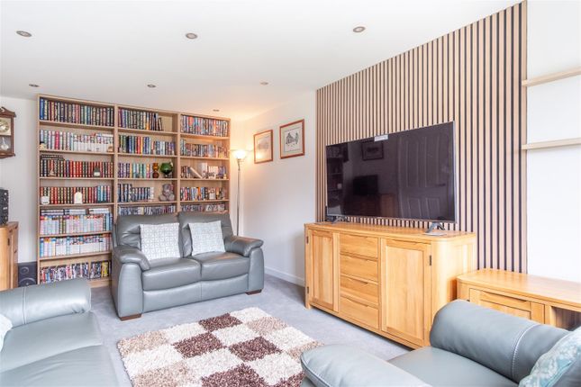 1, Linnet Court, Leyland photo 2