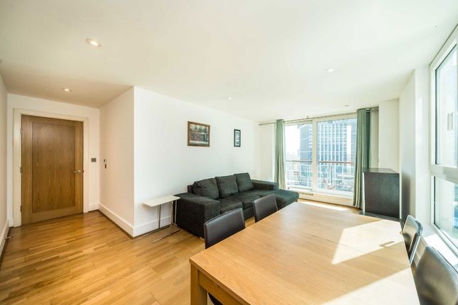 869, Kestrel House, London photo 4