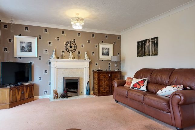 26, Rydon Acres, Newton Abbot photo 4