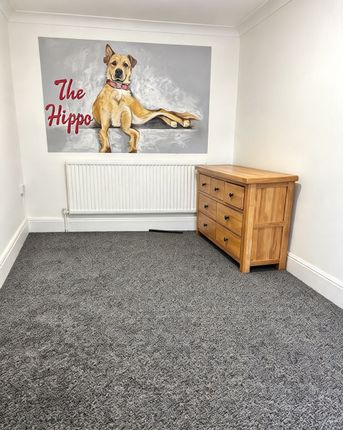 42 Markeaton Street, Derby photo 4