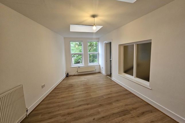 Flat to rent in Christchurch Road, Boscombe, Bournemouth