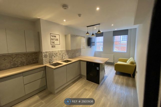 Flat, Bowling Green Street, Leicester photo 4