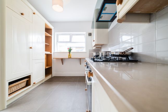 9, Pentyrch Street, Cardiff photo 4