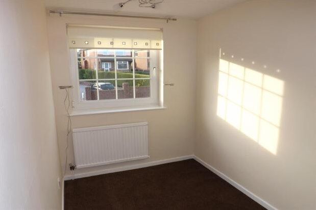 Detached house to rent in Long Lane, Mansfield