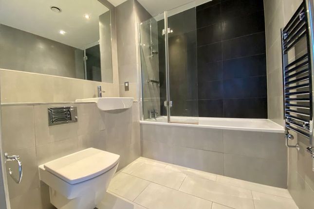4 Monolulu Court, East Street, London photo 3