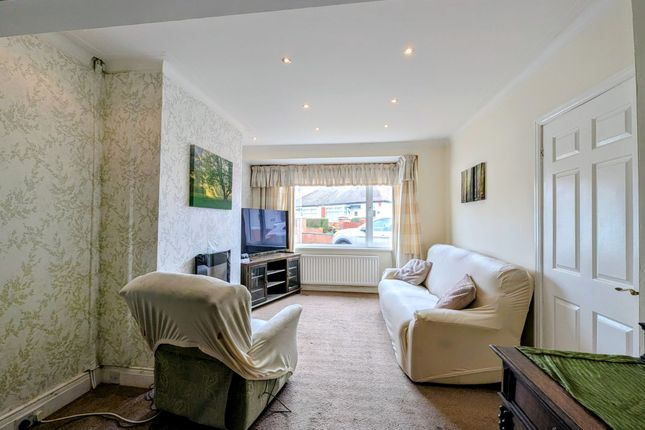12 Newton Grove, South Shields photo 5