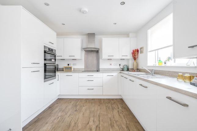 Thumbnail Flat for sale in Mustoe Road, Frenchay, Bristol, Gloucestershire