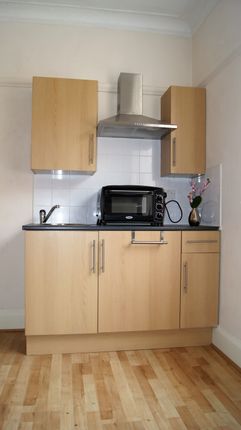 Flat 7, 56 Low Road, DONCASTER photo 4