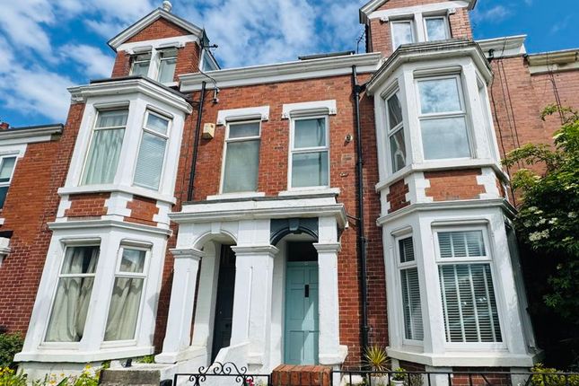 Thumbnail Flat for sale in Park Avenue, Whitley Bay