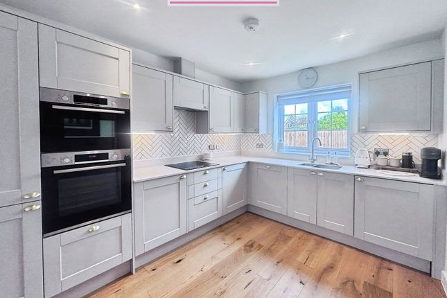 1 Rose Gardens, West Kingsdown photo 2