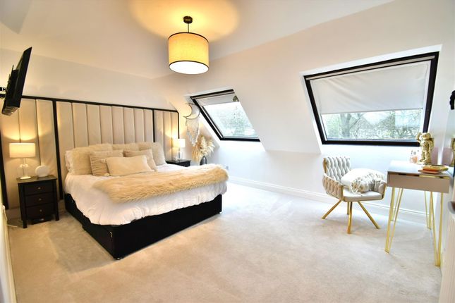 15, Douglas Close, South Shields photo 4