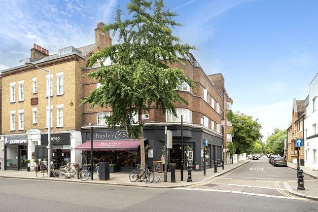 Flat for sale in Gilston Rd, Chelsea