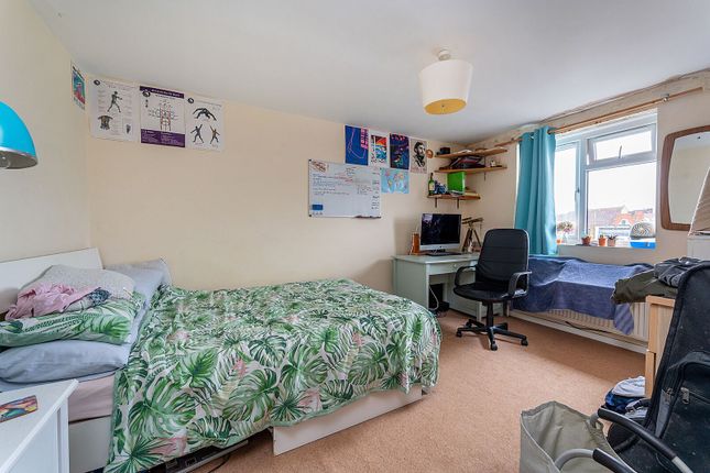 Ashchurch Terrace, Shepherd's Bush photo 4