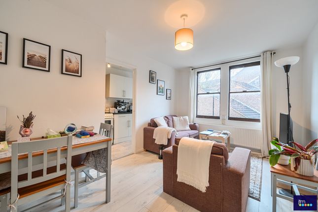 1-bed flat on 31B, Warrender Road, London, £385,000
