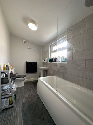 35 Harcourt Street, Ebbw Vale photo 4