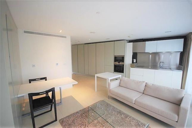 Studio flat on 4, Bezier Apartments, City Road, London, £340,000
