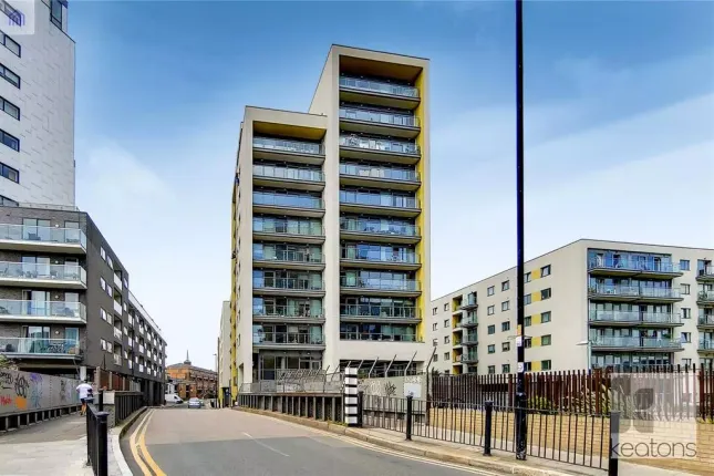 Aqua Vista Square, London photo 2
