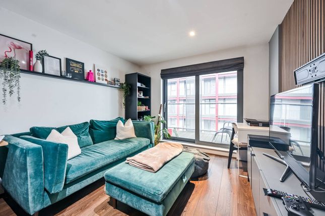 Thumbnail Flat for sale in East Carriage House, Woolwich Riverside, London