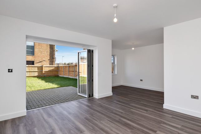 4, Artillery Place, Shoeburyness photo 3
