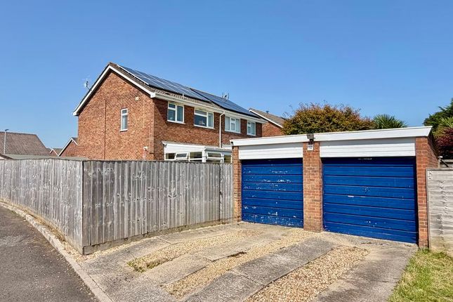 12, Gifford Close, Chard photo 3