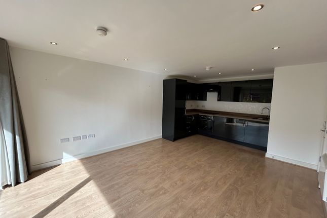 Flat 4, Manchester photo 2