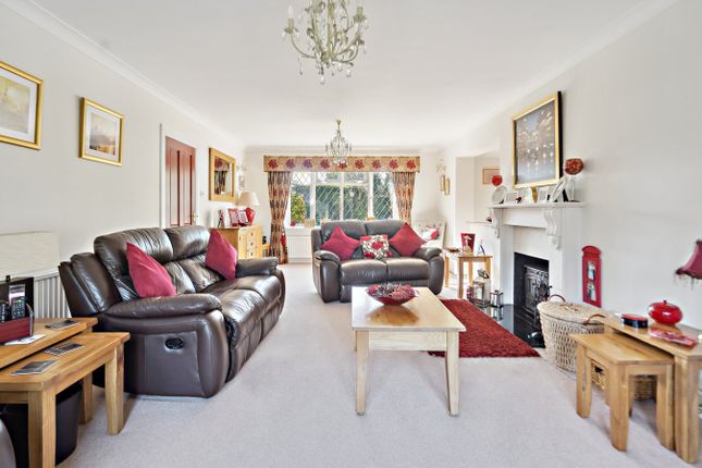 Cadena House, Norwood Lane, Iver photo 4