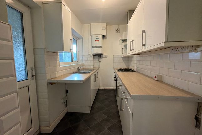 4, Trinity Place, Swansea photo 3