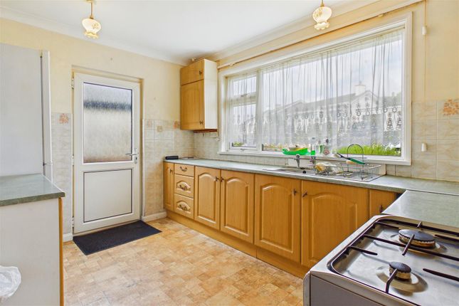 10, Chichester Crescent, Newquay photo 4