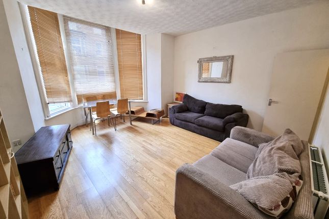 8 Flat 2,, Livingston Avenue, Liverpool photo 2