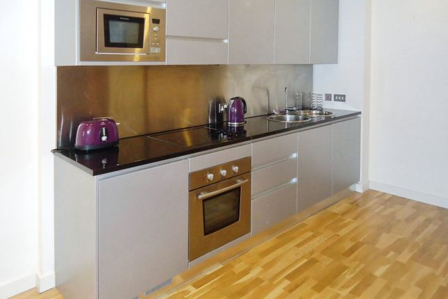 115, Roberts Wharf, Leeds photo 2