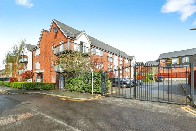 Flat for sale in Highmarsh Crescent, West Didsbury, Manchester, Greater Manchester