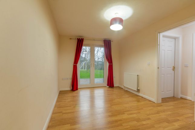 27, Oberon Way, Bingley photo 3