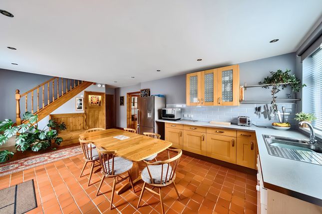 4-bed house on 4 Fosseway South, £495,000