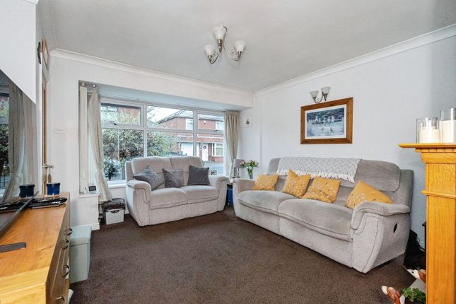 106, Wilshaw Grove, Lancashire photo 3