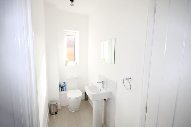 3 Lakenheath Crescent, Warrington photo 4