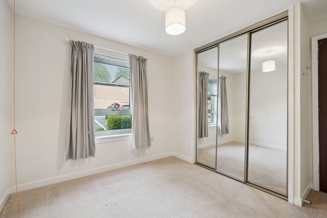 9 Holmehill Court, Dunblane photo 4