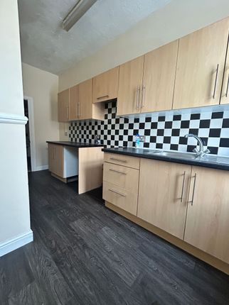 4 William Street, Dewsbury photo 5