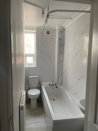 82, Landseer Avenue, London photo 3